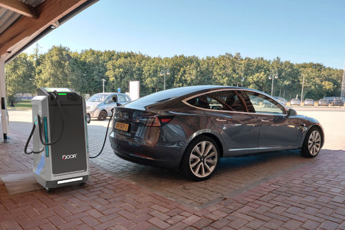 Mobile EV Charging Station on the Highway