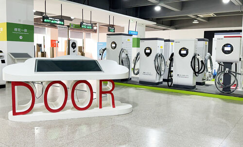 Latest company blogs about In-Depth Analysis: Return on Investment (ROI) for Deploying Battery Energy Storage Systems and Mobile EV Charging Statio