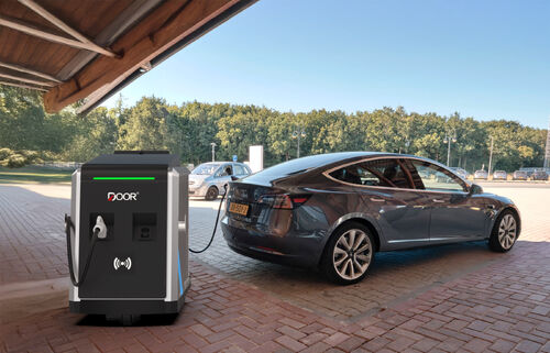 Latest company blogs about Highway Service Area Upgrade Solution: Door Energy Solves Truck Drivers' Anxiety About Waiting for Service Queues